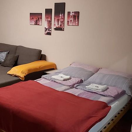 Tisza-Parti Napfeny Apartman Szegedin Exterior foto