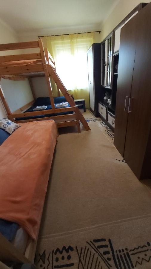 Tisza-Parti Napfeny Apartman Szegedin Exterior foto