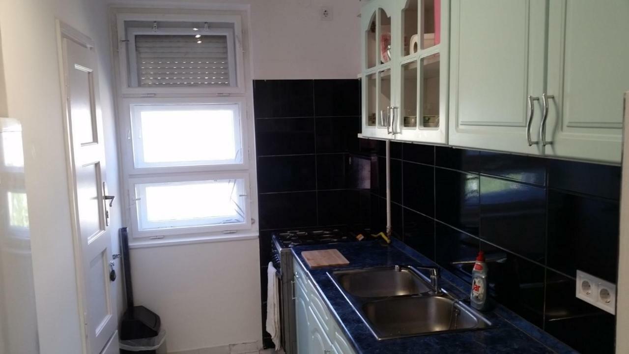 Tisza-Parti Napfeny Apartman Szegedin Exterior foto