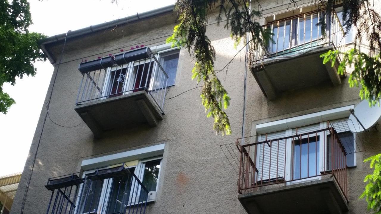 Tisza-Parti Napfeny Apartman Szegedin Exterior foto